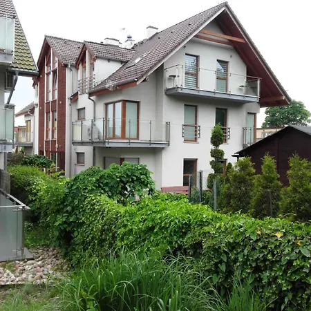 Apartmorze Na Lesnej * 亚斯塔尔尼亚