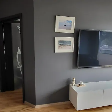 Apartmorze Na Lesnej 亚斯塔尔尼亚